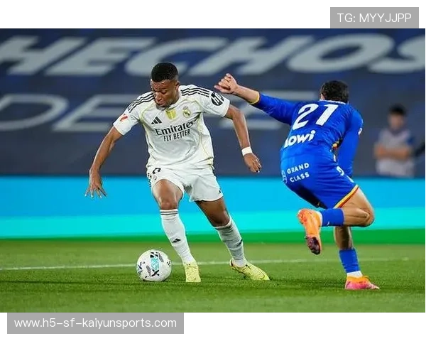 姆巴佩禁区内冷静推射破门,巴黎圣日耳曼稳稳收下 姆巴佩禁区内冷静推射破门,巴黎圣日耳曼稳稳收下