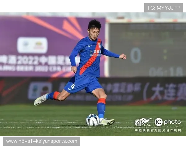 蒋圣龙完成个人第100场职业赛事,申花官发布海报 蒋圣龙完成个人第100场职业赛事,申花官发布海报